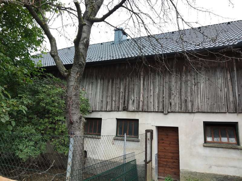 BAU.DE / BAU-Forum: 1. Bild zu Frage "Besch&auml;digte Au&szlig;enwand &nbsp;-&nbsp; Statisch gef&auml;hrlich?" im BAU-Forum "Modernisierung / Sanierung / Bausch&auml;den"