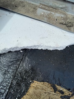 BAU.DE / BAU-Forum: 3. Bild zu Frage "Aufbau Balkon" im BAU-Forum "Modernisierung / Sanierung / Bausch&auml;den"