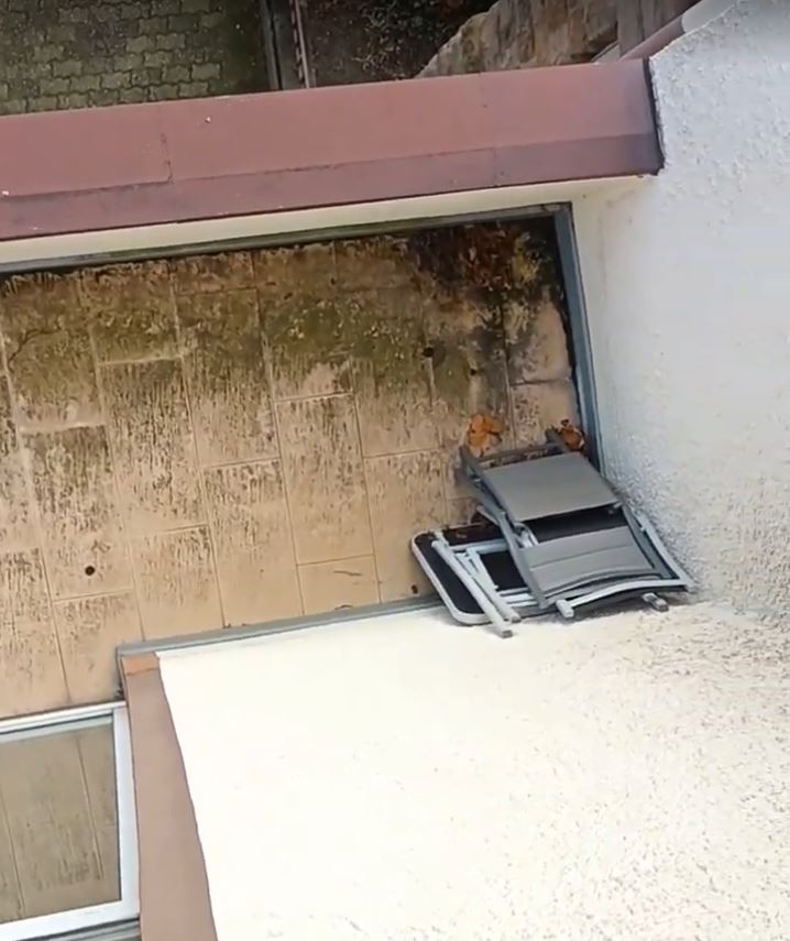 BAU.DE / BAU-Forum: 1. Bild zu Antwort "Bitte Fragen beantworten - Danke" auf die Frage "Loggia Sanierung: Aufbau, Abdichtungsprobleme & korrekte Ausf&uuml;hrung &ndash; Reihenfolge der Gewerke?" im BAU-Forum "Modernisierung / Sanierung / Bausch&auml;den"