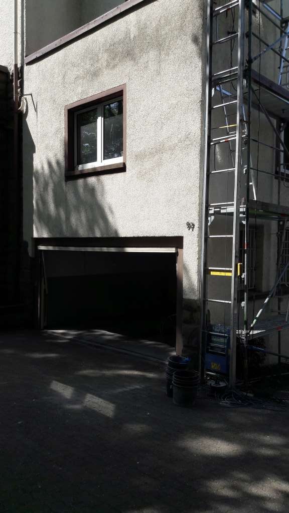 BAU.DE / BAU-Forum: 3. Bild zu Antwort "Hier noch drei weitere Fotos" auf die Frage "Loggia Sanierung: Aufbau, Abdichtungsprobleme & korrekte Ausf&uuml;hrung &ndash; Reihenfolge der Gewerke?" im BAU-Forum "Modernisierung / Sanierung / Bausch&auml;den"