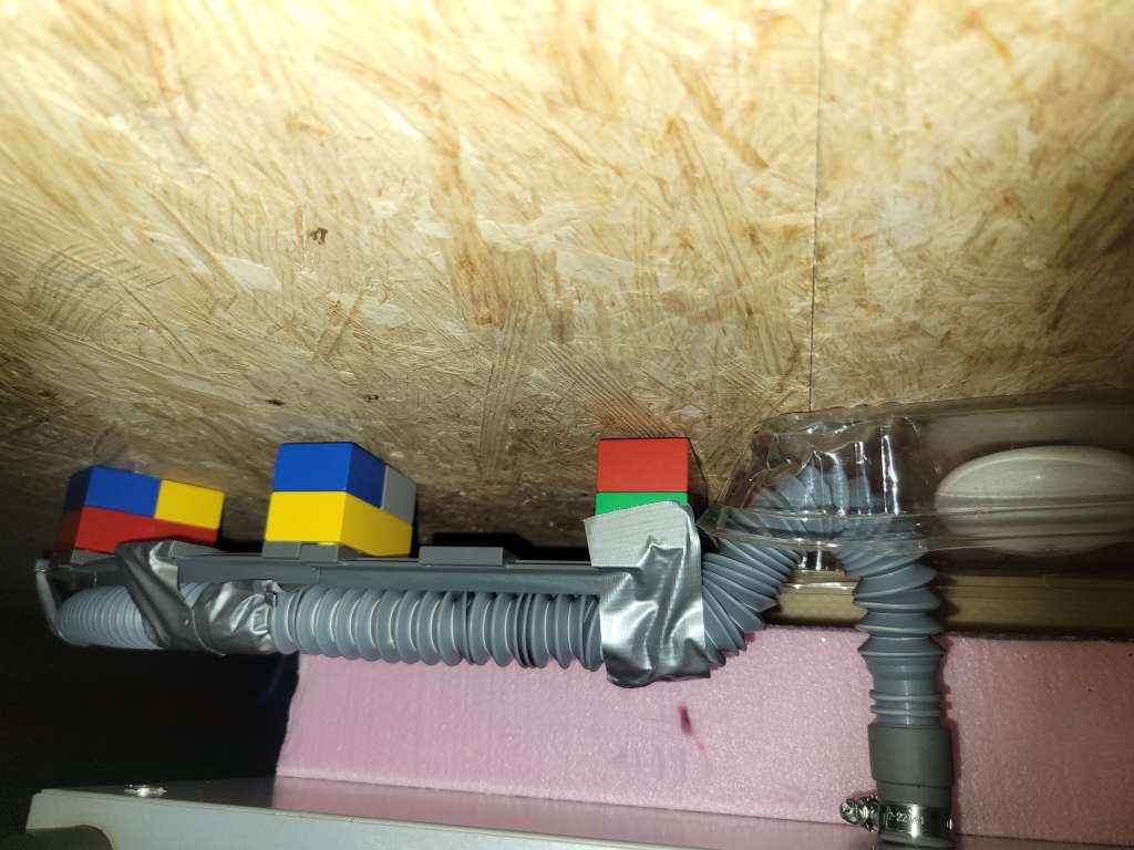 BAU.DE / BAU-Forum: 4. Bild zu Antwort "Bilder zum besseren Verst&auml;ndnis Siphon" auf die Frage "Siphon f&uuml;r Bel&uuml;ftungsanlage: Ist diese Rohrform als Siphon geeignet? Tipps & Ratgeber" im BAU-Forum "Modernisierung / Sanierung / Bausch&auml;den"