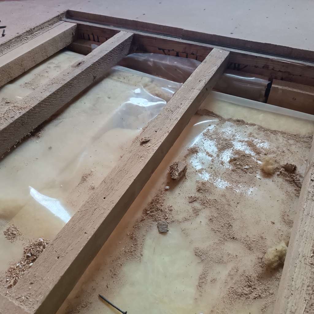 BAU.DE / BAU-Forum: 1. Bild zu Frage "Trittschall und Knarzen reduzieren: Ma&szlig;nahmen f&uuml;r Balkendecke im Altbau" im BAU-Forum "Modernisierung / Sanierung / Bausch&auml;den"