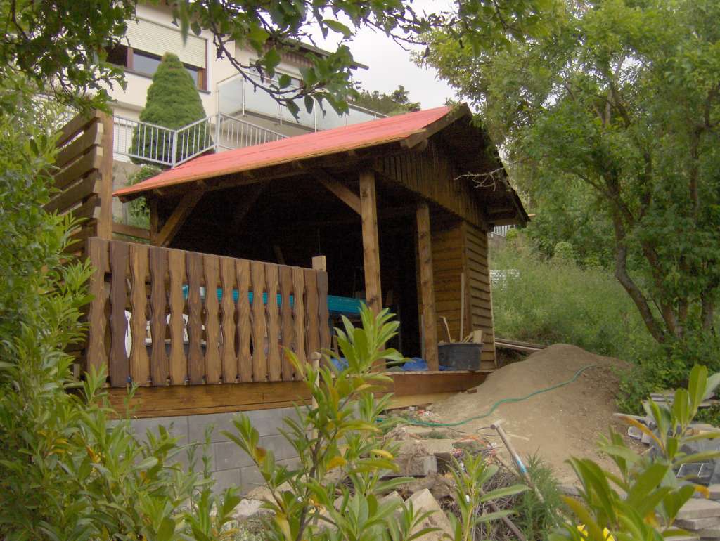 BAU.DE / BAU-Forum: 1. Bild zu Frage "Baugenehmigung für Gartenhaus an Grundstücksgrenze: Rechtliche Anforderungen und Abstandsregeln" im BAU-Forum "Sonstige Themen" BAU.DE / BAU-Forum: 1. Bild zu Frage "Baugenehmigung für Gartenhaus an Grundstücksgrenze: Rechtliche Anforderungen und Abstandsregeln" im BAU-Forum "Sonstige Themen"