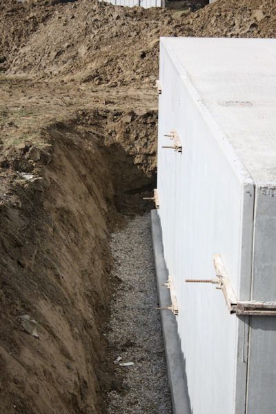 BAU.DE / BAU-Forum: 1. Bild zu Antwort "Weiterer Sachstand zu meinem Problem." auf die Frage "Nachbars Arbeitsraum zu gro&szlig;: Auff&uuml;llung, Kosten & Statik &ndash; Was tun in Baden-W&uuml;rttemberg?" im BAU-Forum "Tiefbau und Spezialtiefbau"