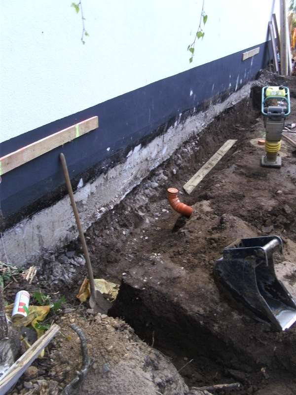 BAU.DE / BAU-Forum: 1. Bild zu Frage "Abdichtung Bodenplatte bei Haus ohne Keller so richtig?" im BAU-Forum "Tiefbau und Spezialtiefbau" BAU.DE / BAU-Forum: 1. Bild zu Frage "Abdichtung Bodenplatte bei Haus ohne Keller so richtig?" im BAU-Forum "Tiefbau und Spezialtiefbau"