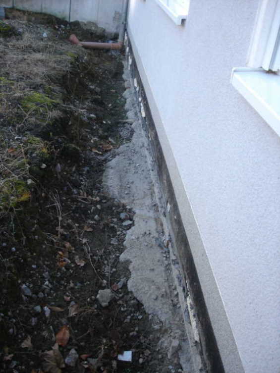 BAU.DE / BAU-Forum: 3. Bild zu Frage "Bodenplatte Vertikalabdichtung: Methoden, Materialien & Kosten im Überblick" im BAU-Forum "Tiefbau und Spezialtiefbau" BAU.DE / BAU-Forum: 3. Bild zu Frage "Bodenplatte Vertikalabdichtung: Methoden, Materialien & Kosten im Überblick" im BAU-Forum "Tiefbau und Spezialtiefbau"