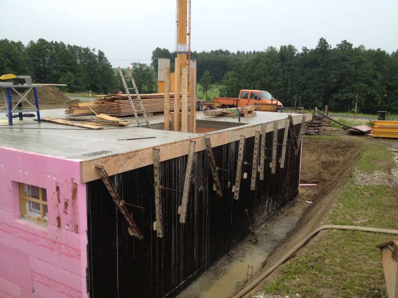 BAU.DE / BAU-Forum: 1. Bild zu Frage "Doppelhaus: Diskussion über Keller, falsche NN Angaben und und..." im BAU-Forum "Tiefbau und Spezialtiefbau" BAU.DE / BAU-Forum: 1. Bild zu Frage "Doppelhaus: Diskussion über Keller, falsche NN Angaben und und..." im BAU-Forum "Tiefbau und Spezialtiefbau"