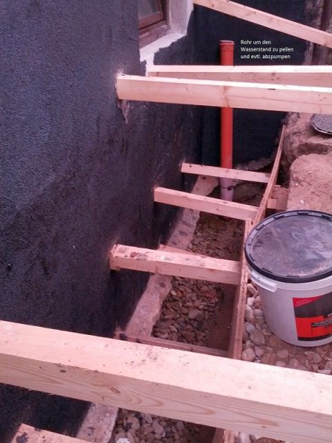 BAU.DE / BAU-Forum: 1. Bild zu Antwort "Bilder zur Ergänzung" auf die Frage "Kellerabdichtung mit KMB: Fundament & Bodenplatte abdichten? Kosten, Risiken & Anleitung" im BAU-Forum "Tiefbau und Spezialtiefbau" BAU.DE / BAU-Forum: 1. Bild zu Antwort "Bilder zur Ergänzung" auf die Frage "Kellerabdichtung mit KMB: Fundament & Bodenplatte abdichten? Kosten, Risiken & Anleitung" im BAU-Forum "Tiefbau und Spezialtiefbau"