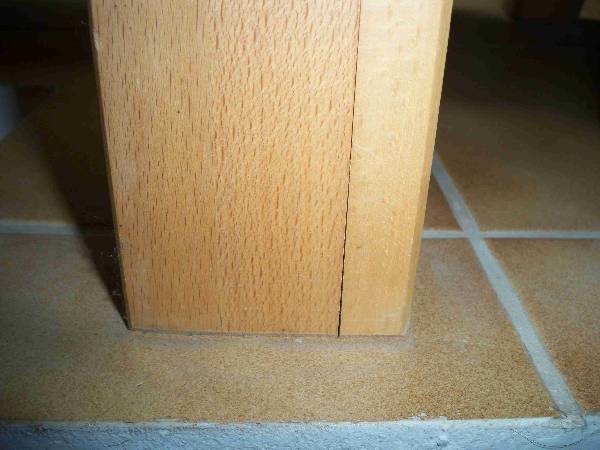 BAU.DE / BAU-Forum: 5. Bild zu Antwort "Bilder" auf die Frage "Holztreppe gerissen: Ursachen, Reparatur & Sicherheit bei Leimholz-Treppen?" im BAU-Forum "Treppen, Rampen, Leitern"