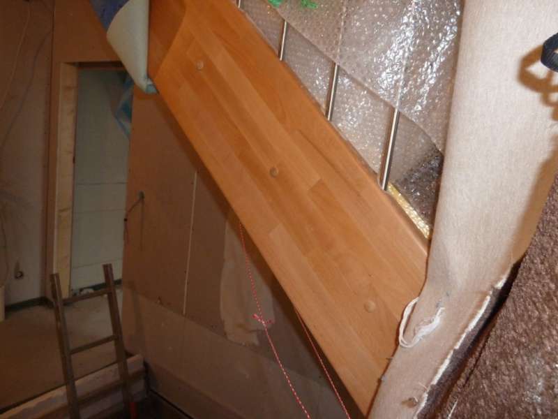 BAU.DE / BAU-Forum: 2. Bild zu Frage "Buche Keilgezinkt Treppe: Farbabweichungen, Ursachen & Qualit&auml;tsunterschiede?" im BAU-Forum "Treppen, Rampen, Leitern"