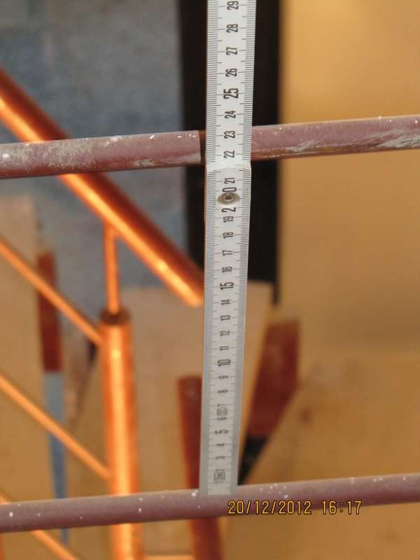 BAU.DE / BAU-Forum: 1. Bild zu Frage "Stababst&auml;nde 1-2 Familienhaus?" im BAU-Forum "Treppen, Rampen, Leitern"