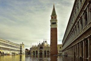 Vorbeugung von Wassersch&auml;den: Wichtige Ma&szlig;nahmen f&uuml;r Hausbesitzer - Bild: Peggychoucair auf Pixabay