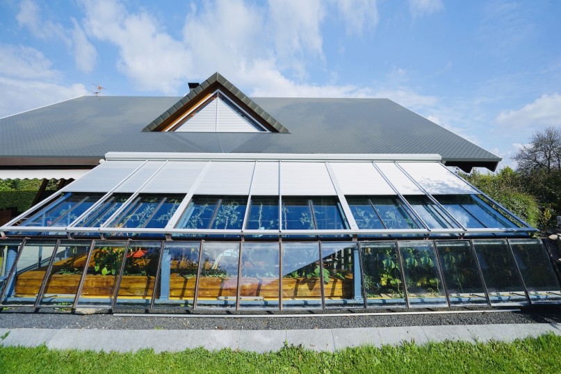 Ohne Beschattung kann die Temperatur im Wintergarten schnell auf 50&deg;C und mehr ansteigen