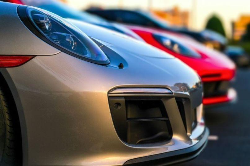 In der Mechanik ist eine Welle ein rotierendes, stabf&ouml;rmiges Maschinenelement, das zur &Uuml;bertragung von Drehmomenten und Leistungen sowie zur Lagerung von rotierenden Teilen (wie Zahnr&auml;dern oder Riemenscheiben) dient.