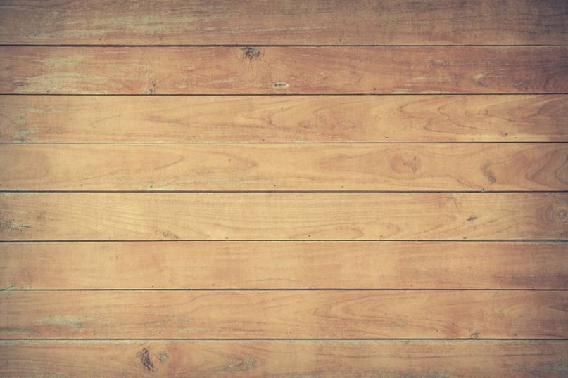 WPC steht f&uuml;r Wood-Plastic-Composite und bezeichnet einen Verbundwerkstoff aus Holzfasern und Kunststoff.